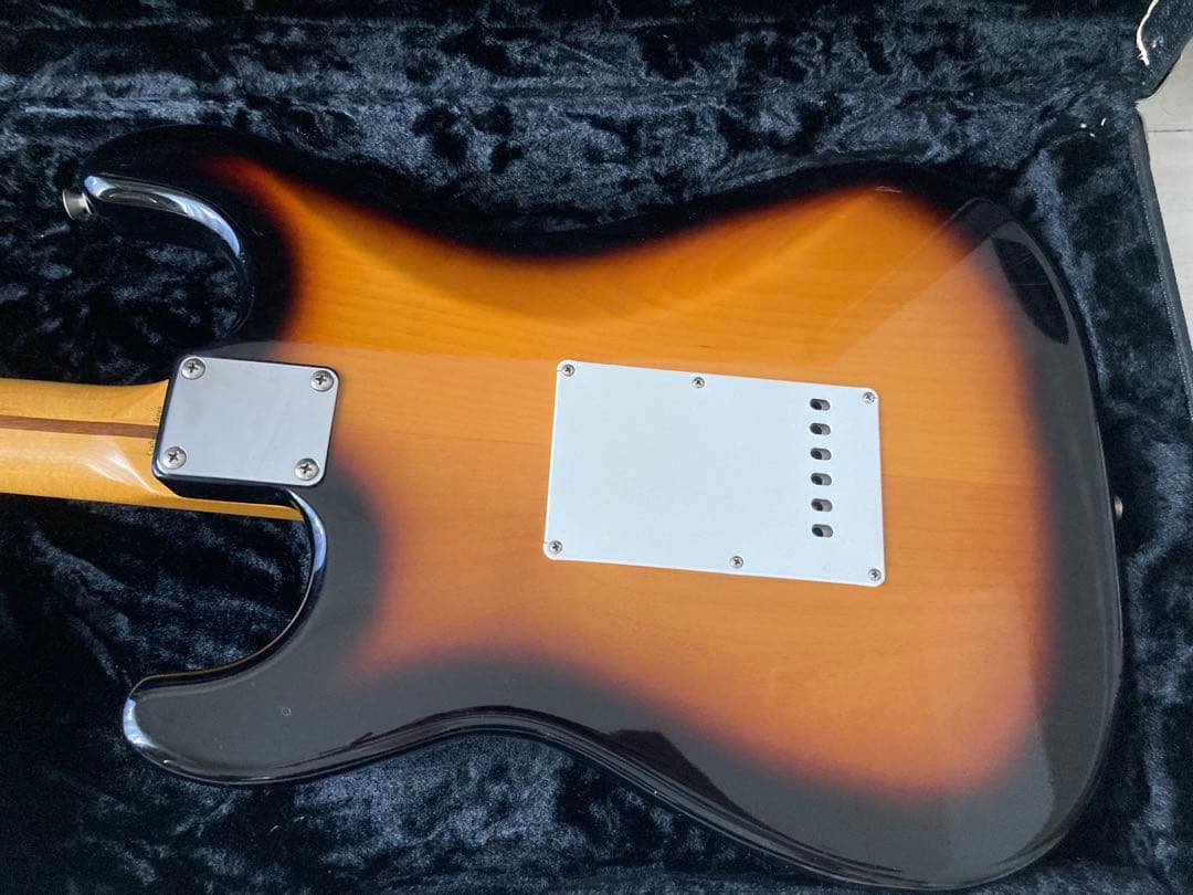 Fender Japan ST57-105DMC ラッカー塗装 ストラト VSP