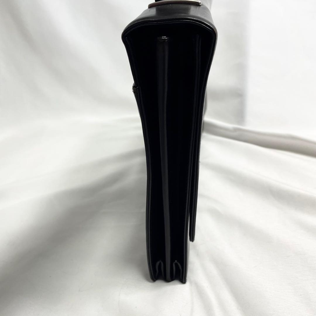 プラダ ロゴ レザー ハンド バッグ フラップ ワンハンドル　多機能　大容量