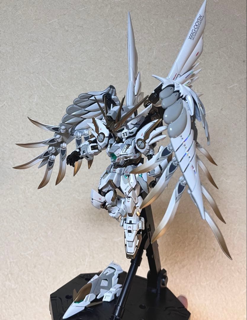 MGSD ウイングガンダムゼロewスノーホワイトプレリュード塗装完成品