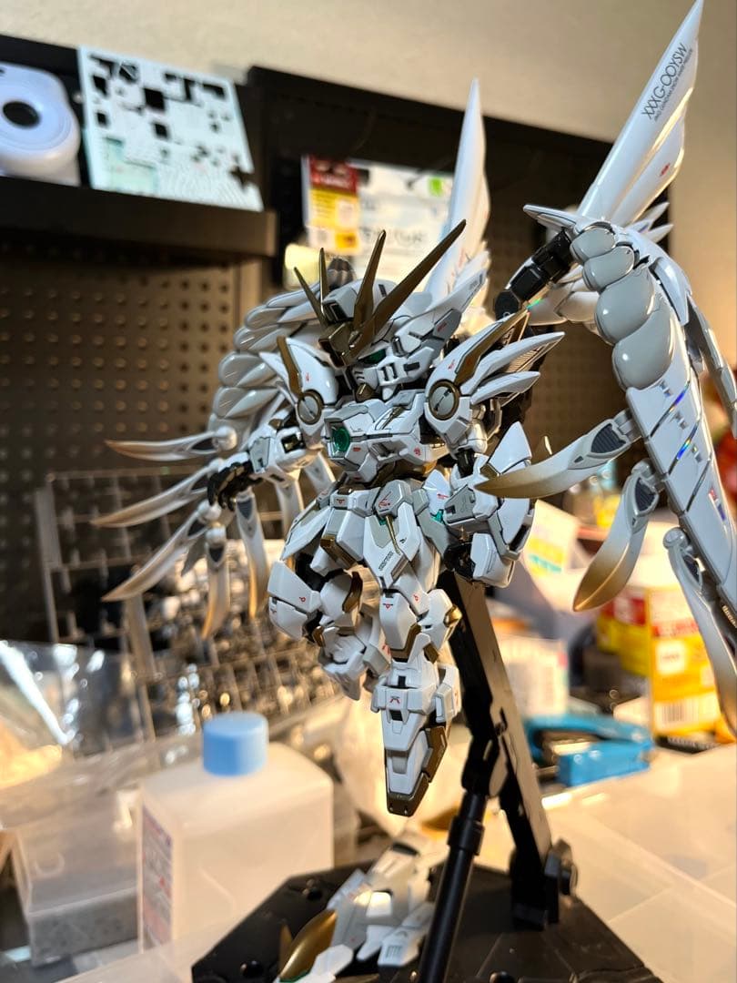 MGSD ウイングガンダムゼロewスノーホワイトプレリュード塗装完成品