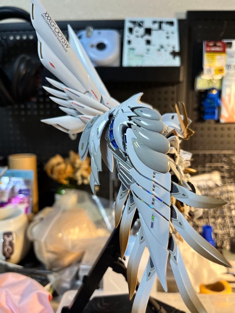 MGSD ウイングガンダムゼロewスノーホワイトプレリュード塗装完成品