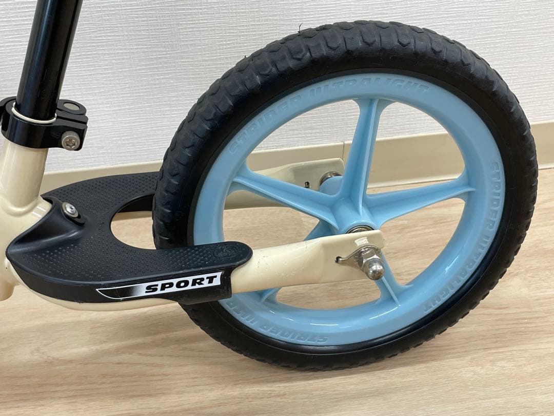 ストライダー ムラサキスポーツ限定色 12インチ STRIDER