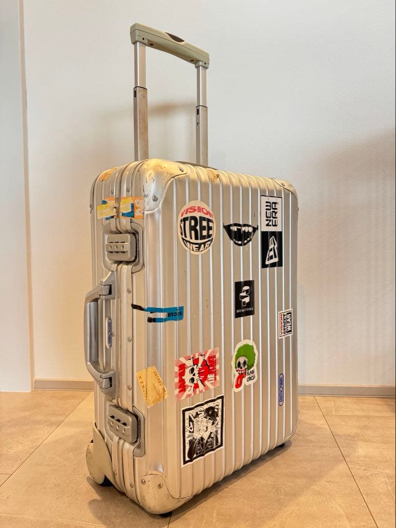 リモワ トパーズ 2輪 32L アルミスーツケース　青ロゴ　機内持込可