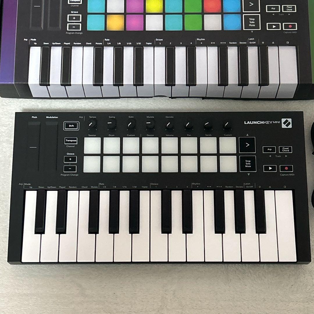 Novation Launchkey Mini MK3 MIDIコントローラー