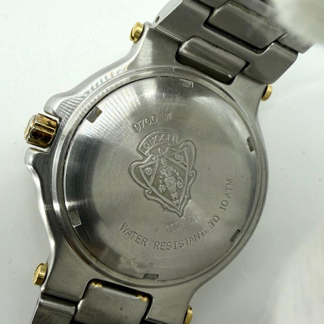 【稼働/廃盤モデル】グッチ 腕時計 9700M クラシックダイバー コンビ 赤緑