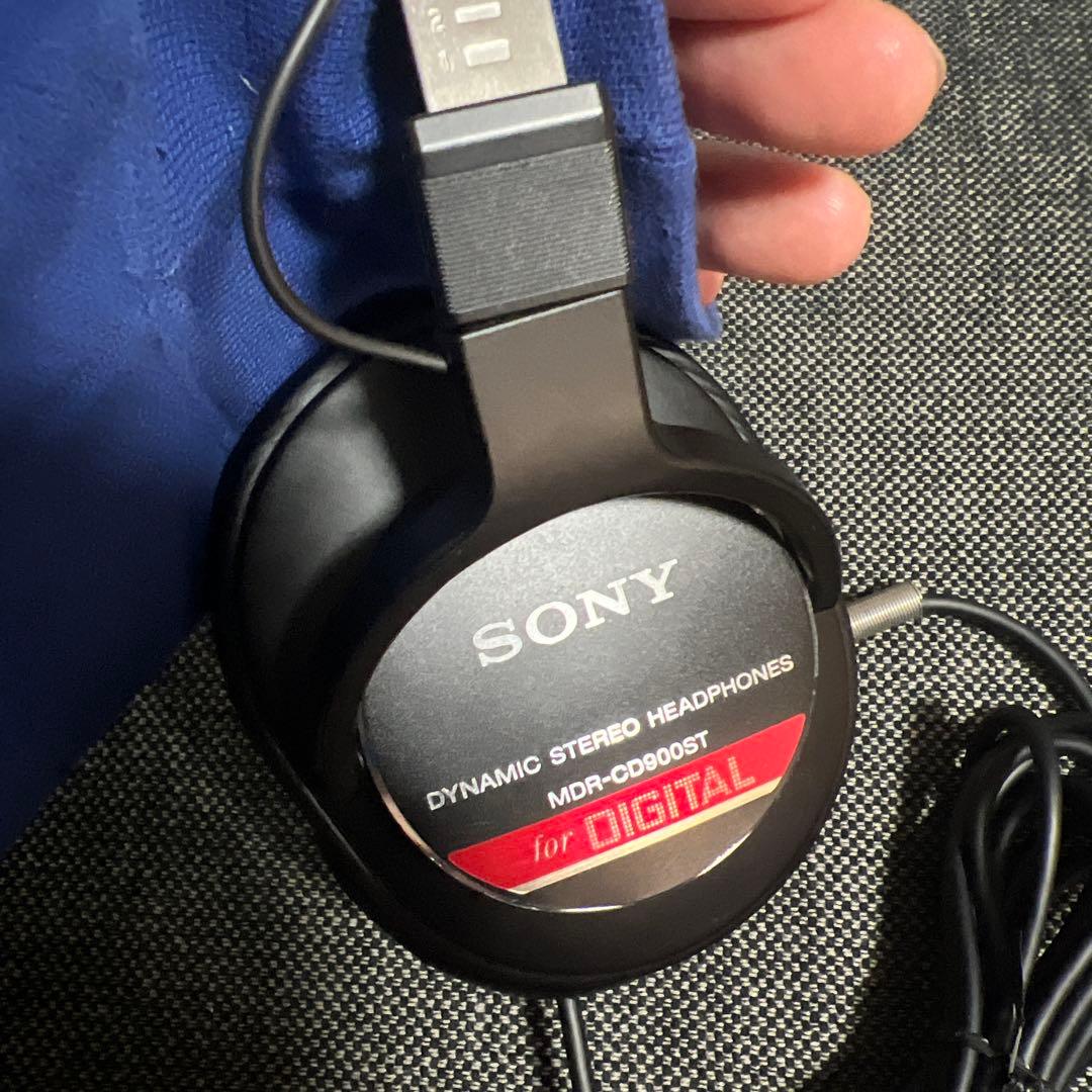 ヘッドホン sony mdr-cd900st