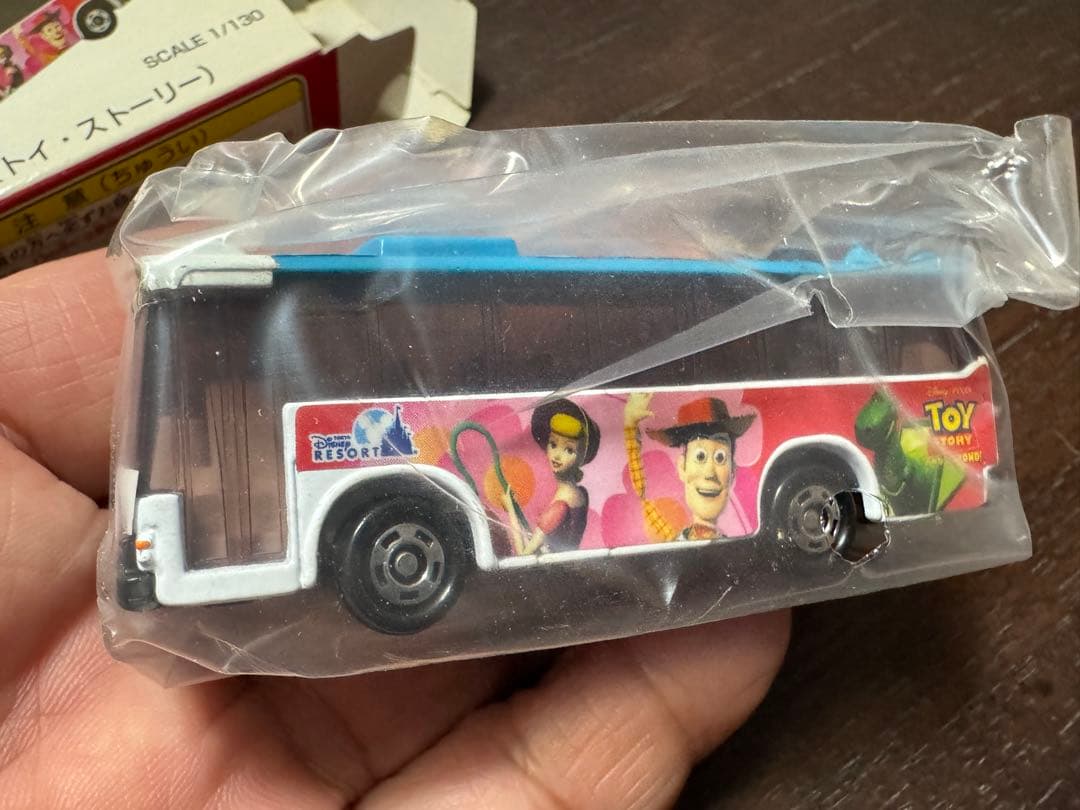トミカ トイ・ストーリー アストロブラスター ラッピングバス 2種 三菱ふそう