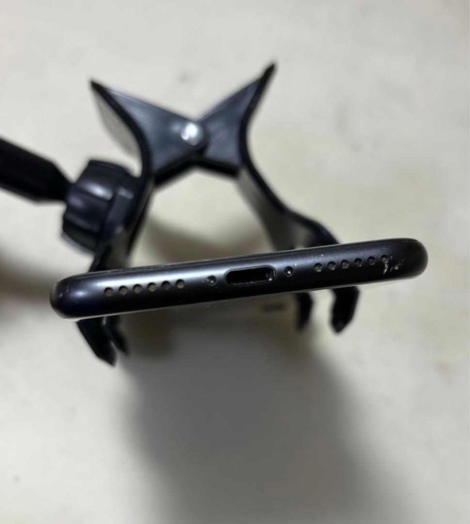 携帯電話本体 iPhone8 64G