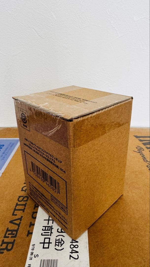 ワンピース　Ado ｘ Oda　ワールドコレクタブルフィギュア