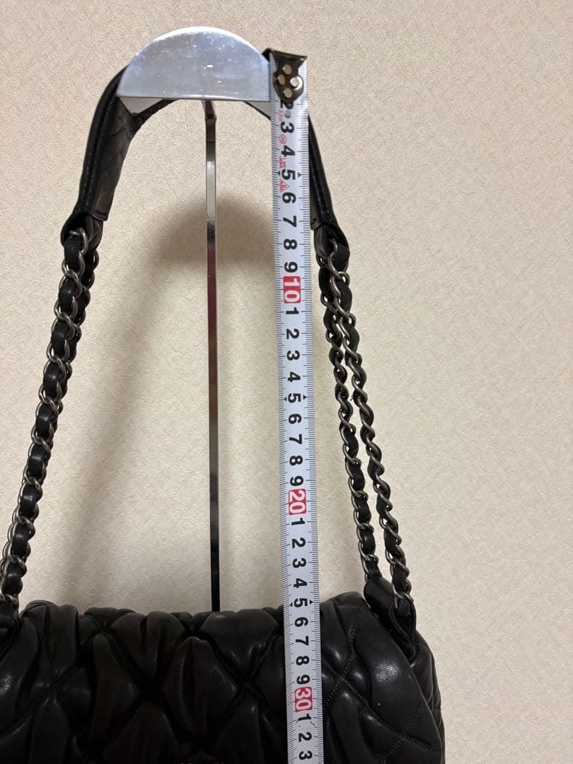 ジ*ー様 CHANEL バブルキルトチェーンショルダーバッグ