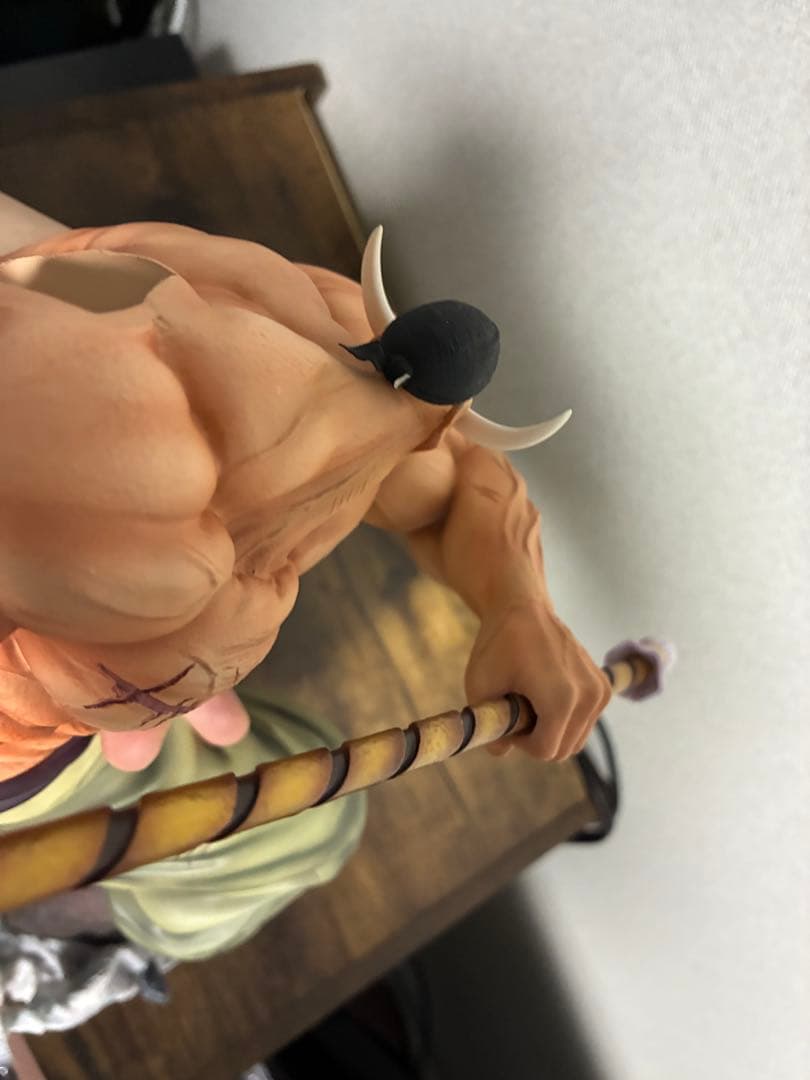 ワンピース　白ひげ　フィギュア