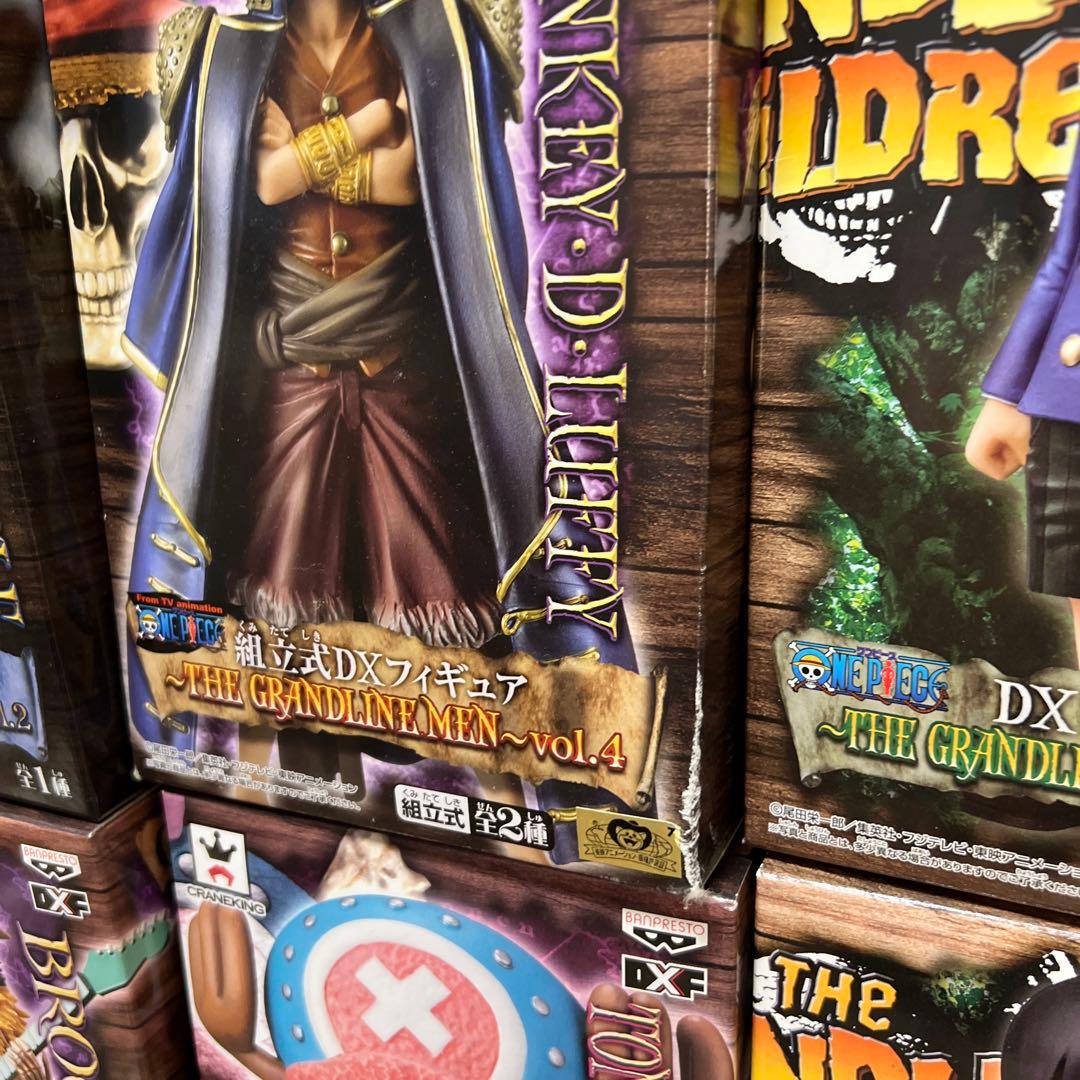 タイムセールまとめ売り未開封ワンピース　フィギュア　48体セット売り