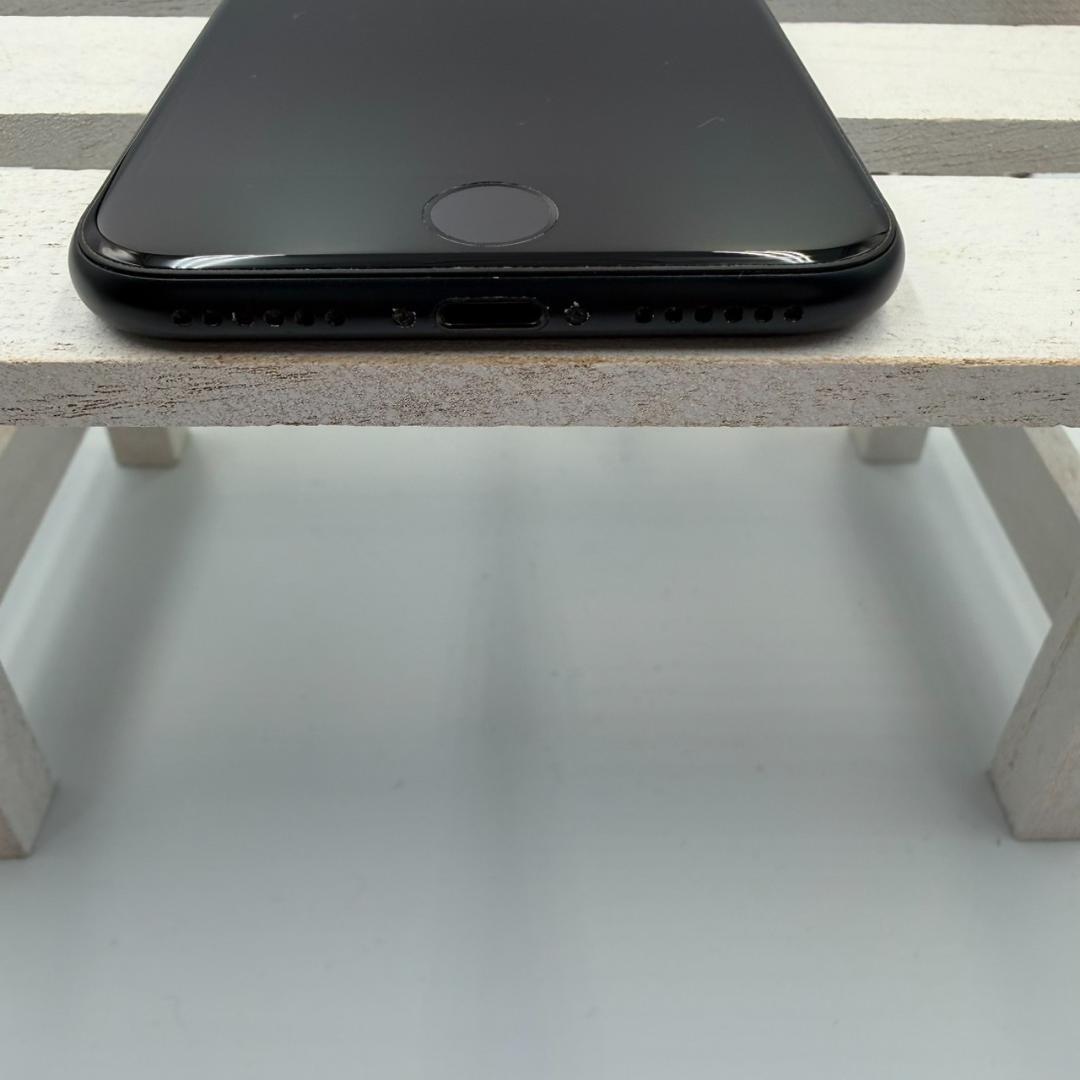 iPhone SE第3世代 64GB ミッドナイト 311