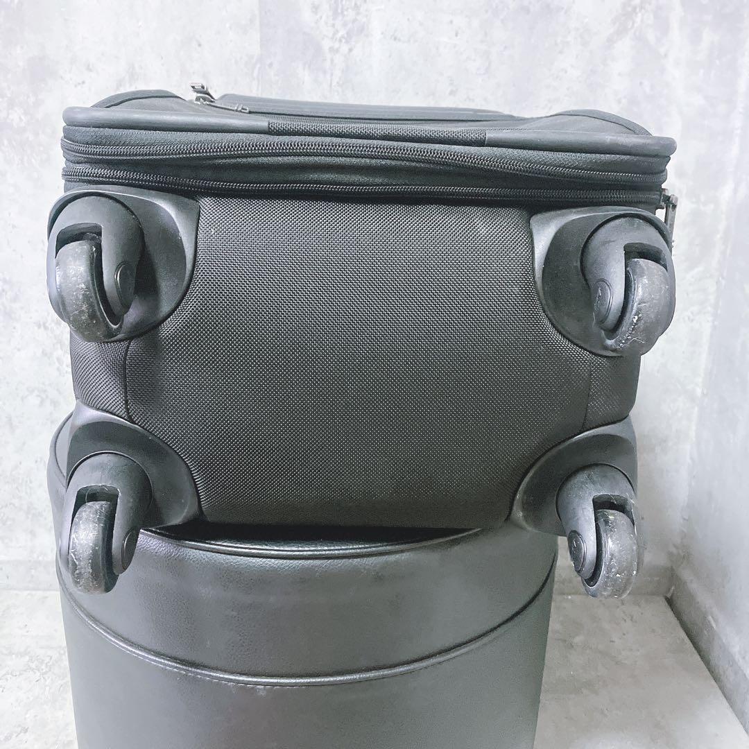 【希少・廃盤品】TUMI 4輪 キャリーケース 機内持ち込み可 22060D4