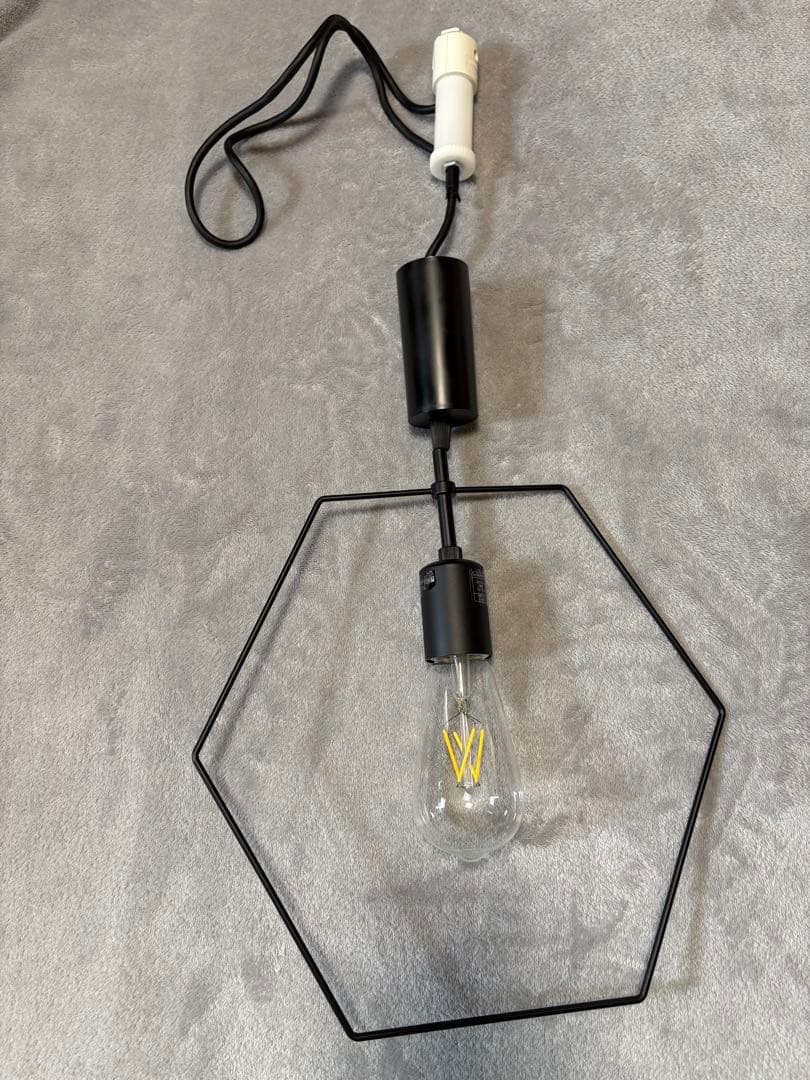 コイズミ　ペンダントライト　アイアン