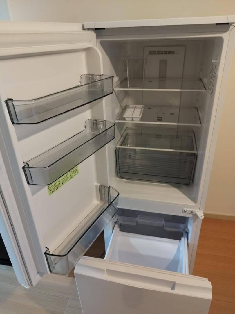 シャープ 179L 2022年製 2ドア冷蔵庫 SJ-D18H-Wパッキン傷
