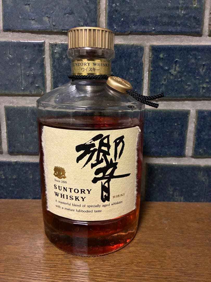 サントリー 響 HIBIKI ゴールドキャップ　箱入り