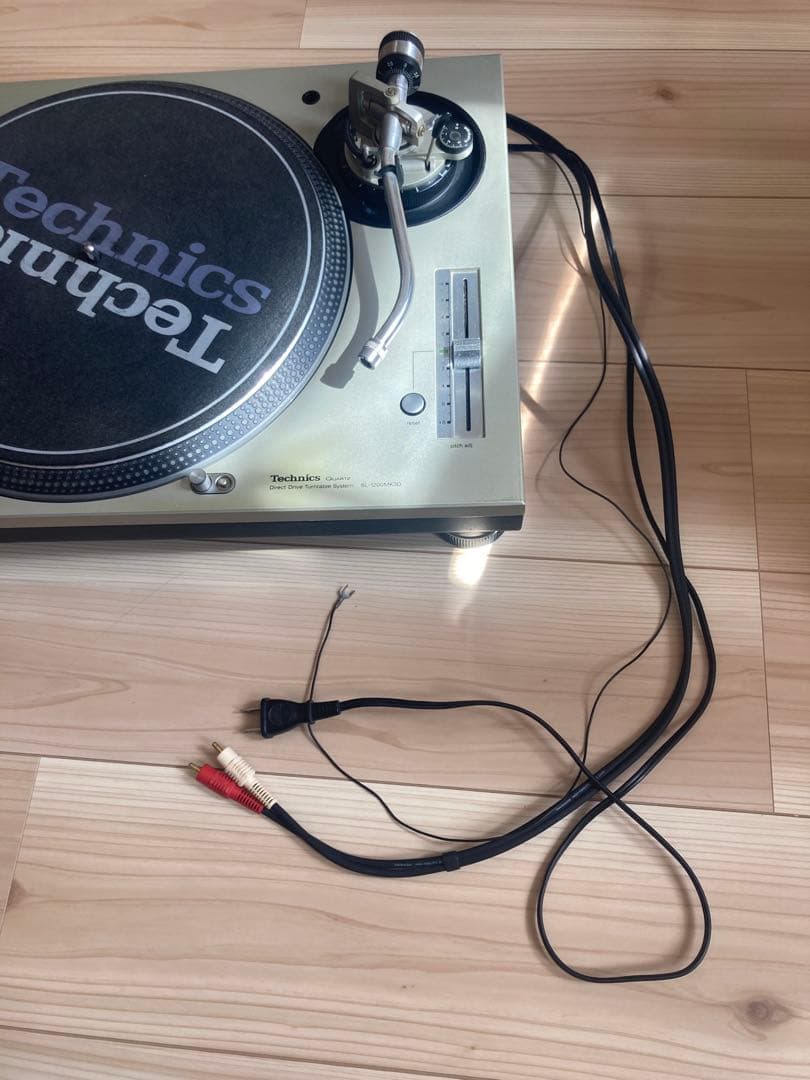 Technics SL-1200 mk3D ターンテーブル