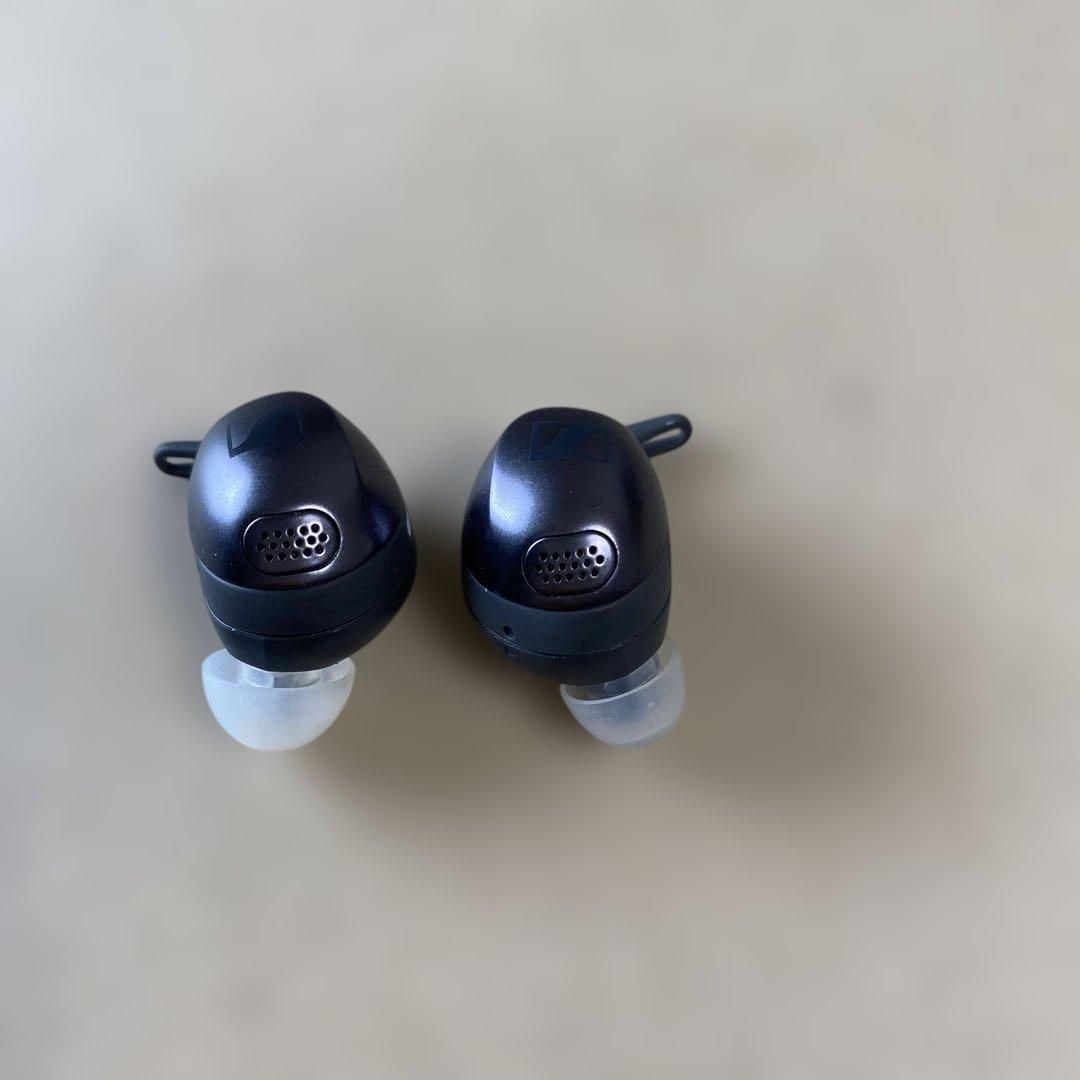 ゼンハイザー Sennheiser イヤホン MOMENTUM Sport