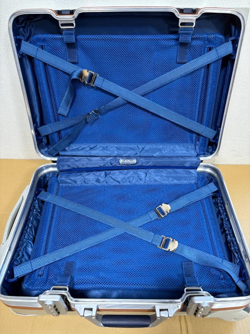 RIMOWA リモワ シルバーインテグラル 32L TSAロック付き 2輪
