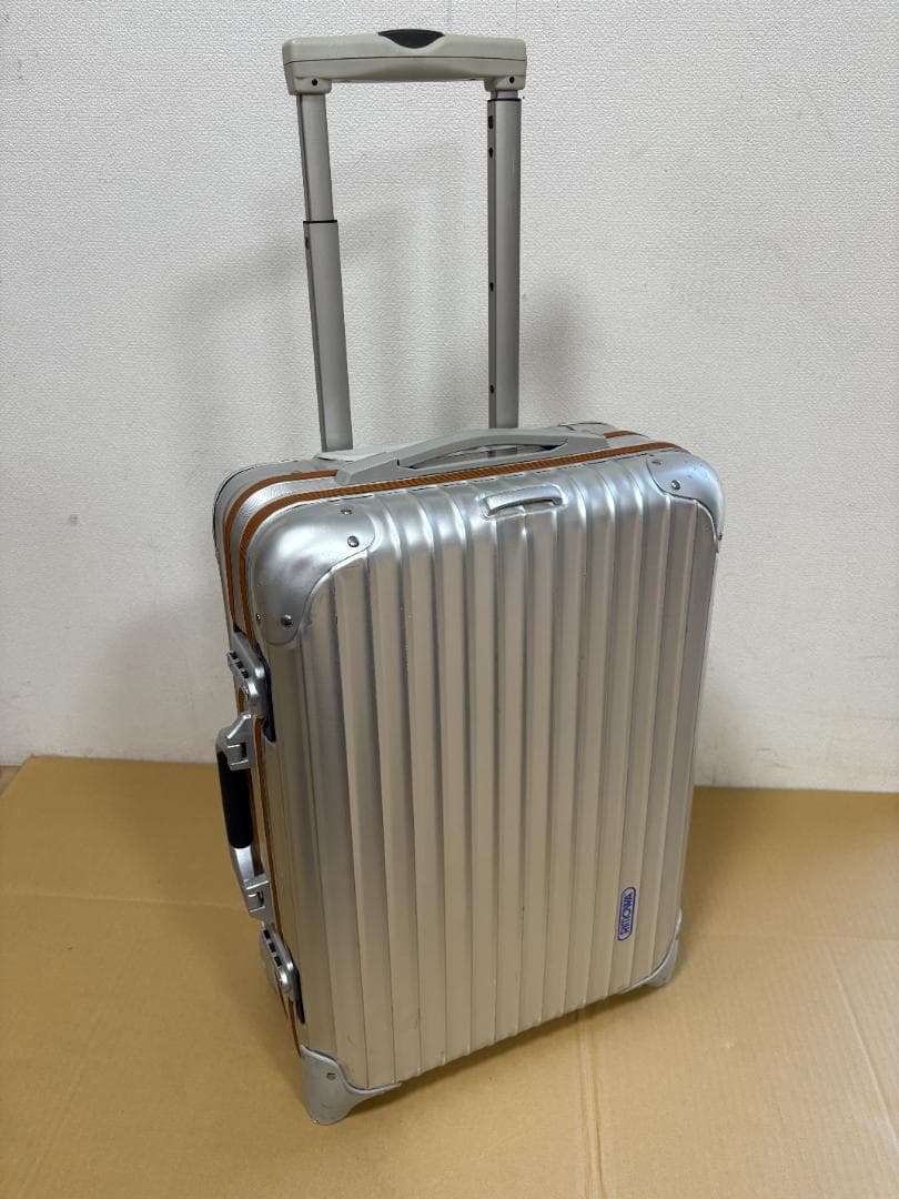 RIMOWA リモワ シルバーインテグラル 32L TSAロック付き 2輪