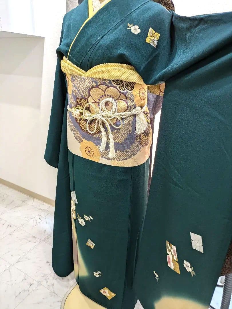 高身長さんに　深緑の振袖 　フルセット身長160から175くらいまで