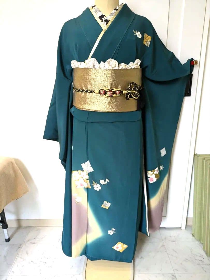 高身長さんに　深緑の振袖 　フルセット身長160から175くらいまで