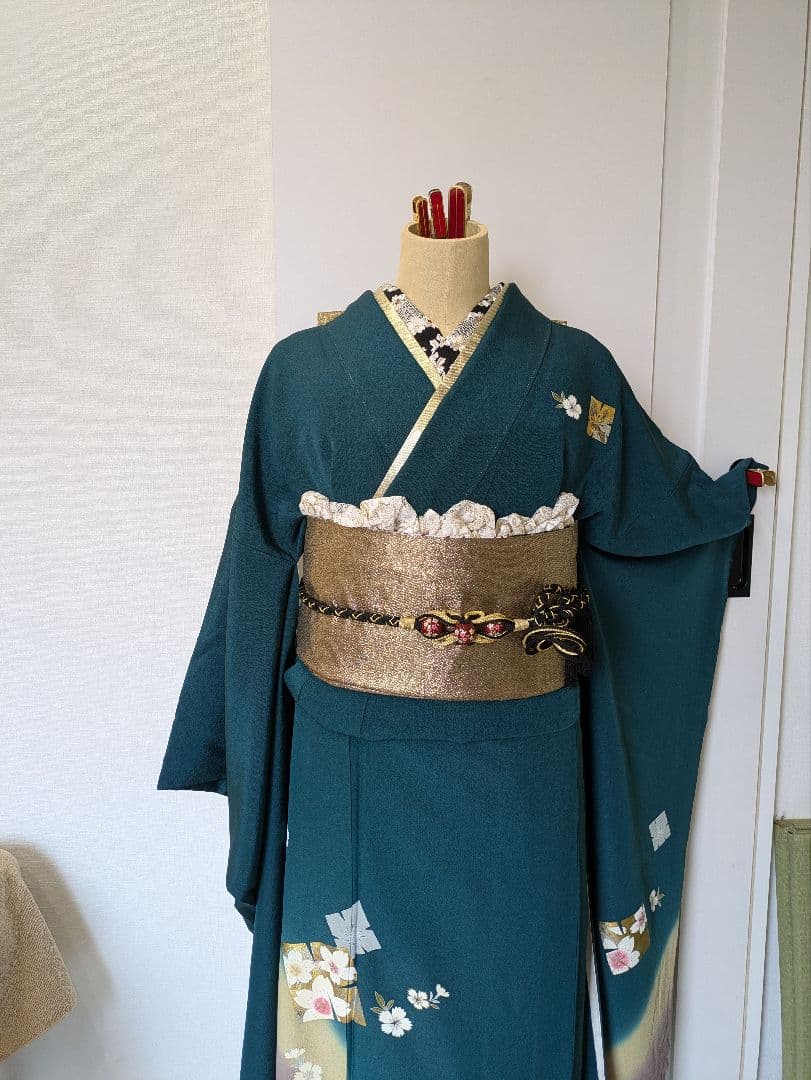 高身長さんに　深緑の振袖 　フルセット身長160から175くらいまで