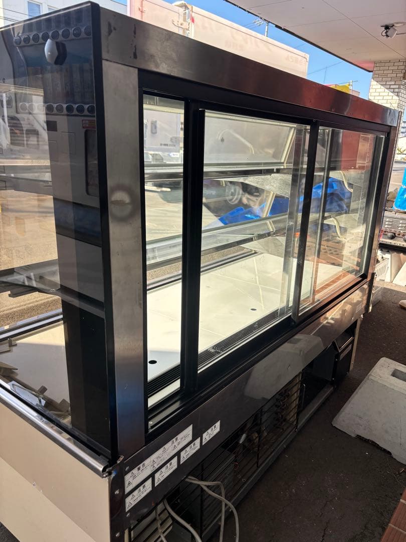 サンデン冷蔵ショーケース　TSA-150Y-B