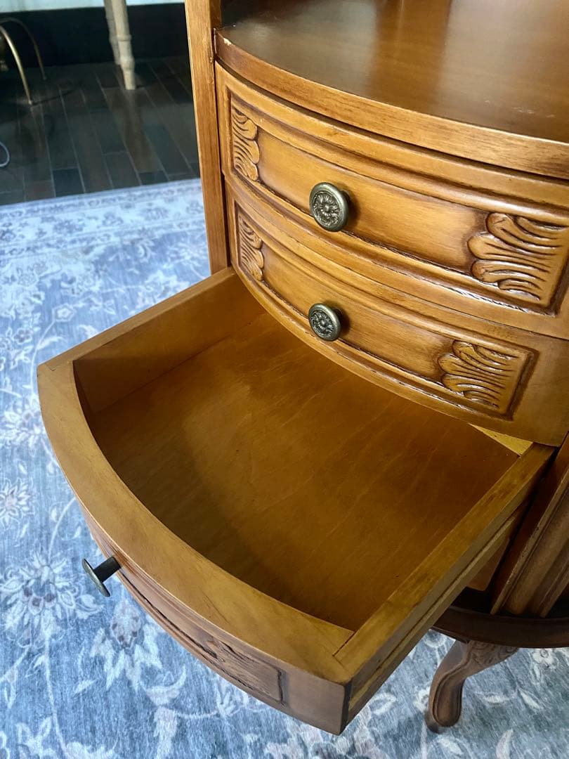 アンティーク調チェスト　猫脚　4段チェスト