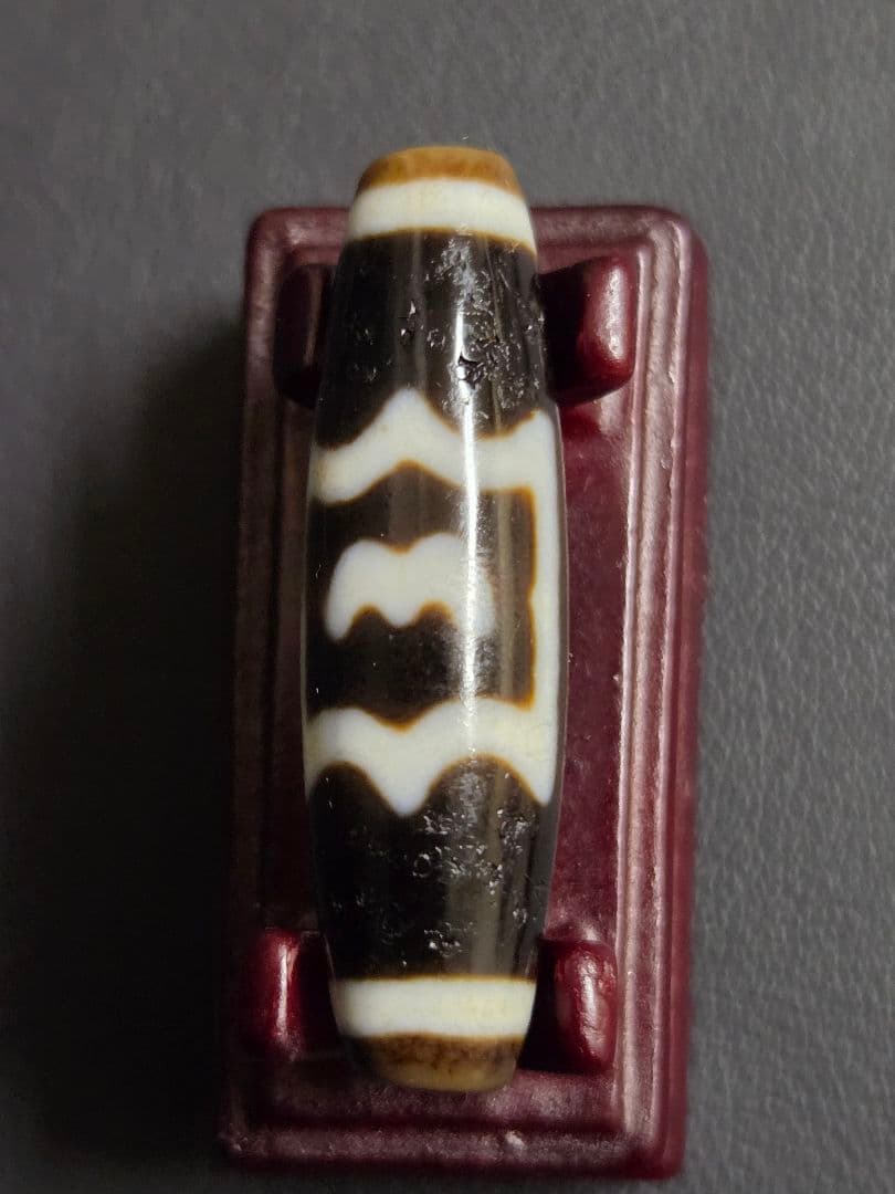 951 天珠　上質　大鵬鳥天珠 　　dzibeads！