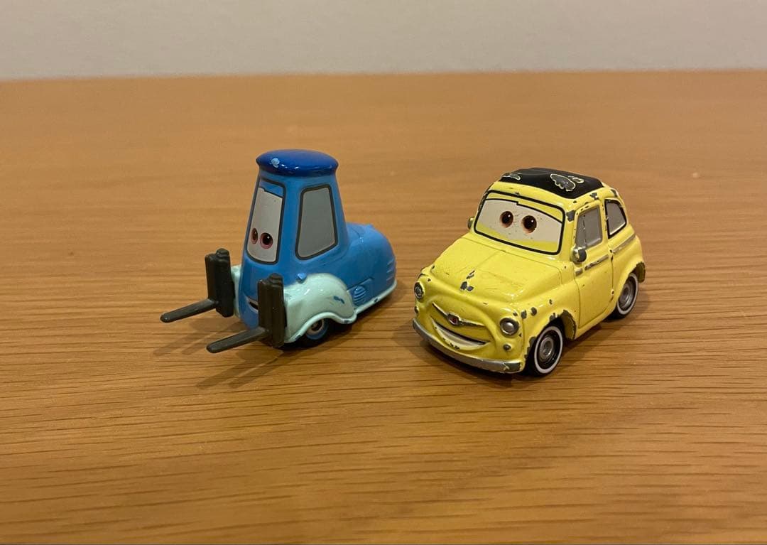 カーズ　トミカ　13台セット