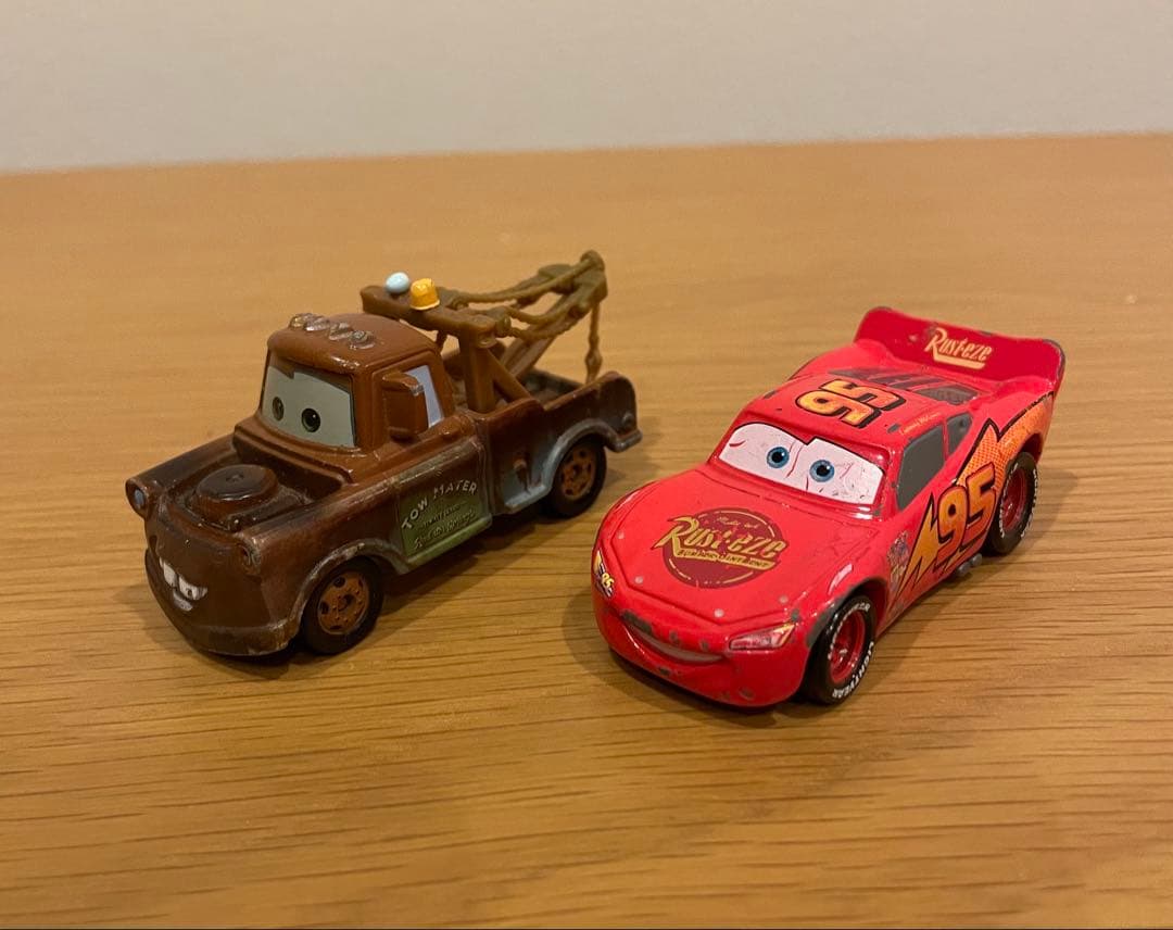 カーズ　トミカ　13台セット