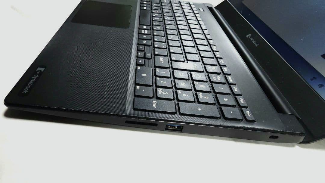 dynabook ダイナブック　東芝