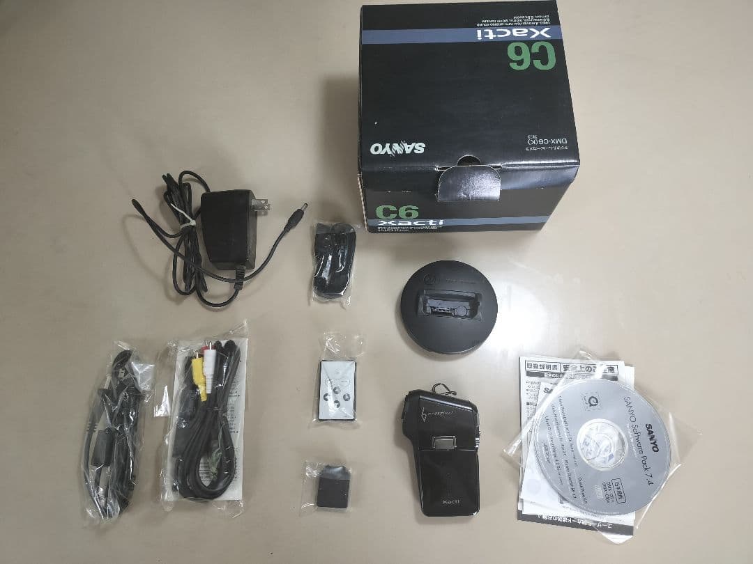 【極美品】SANYOデジタルムービーカメラXacti DMX-C6(K)