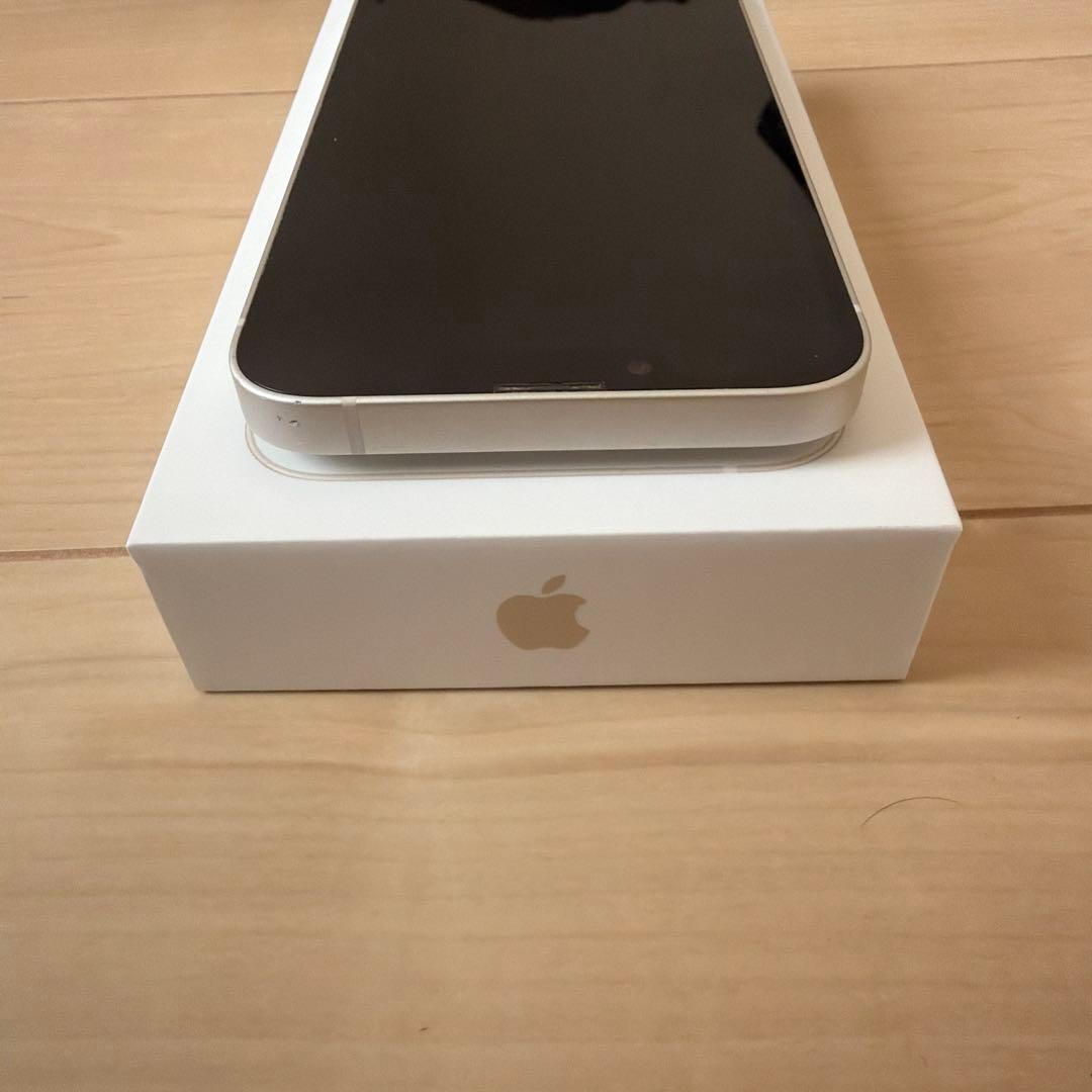 Apple iPhone 13ホワイト 本体