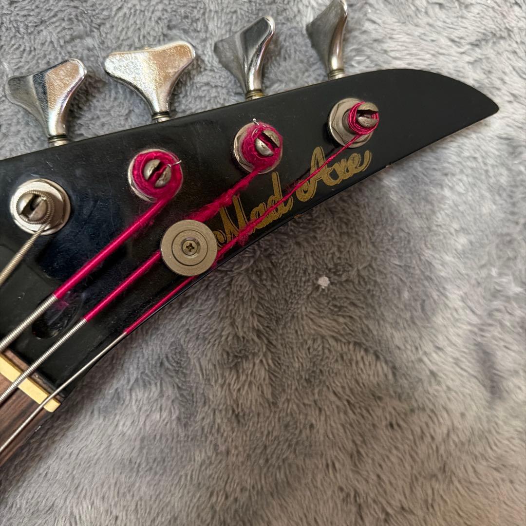 エレキベース サンバーストカラー