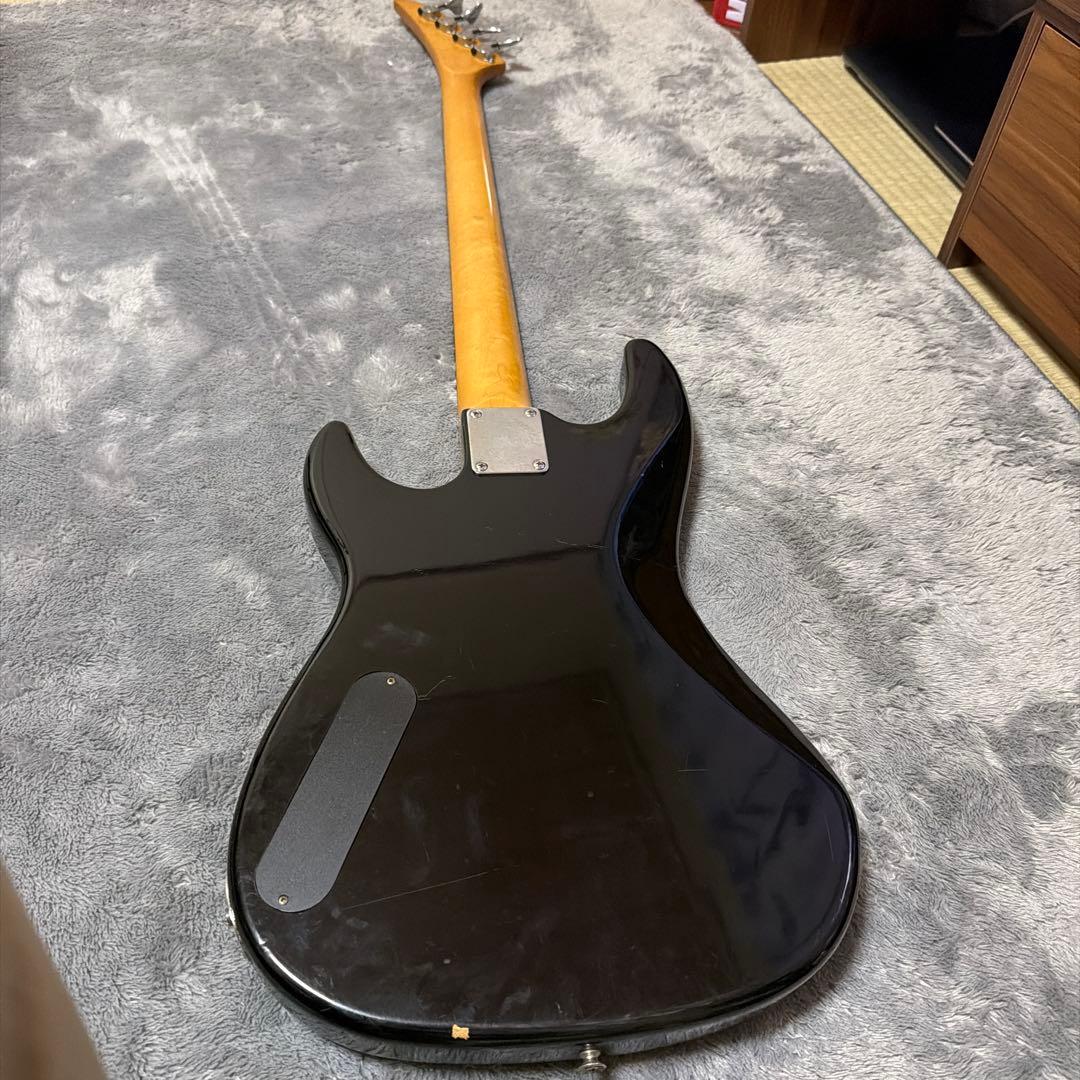 エレキベース サンバーストカラー