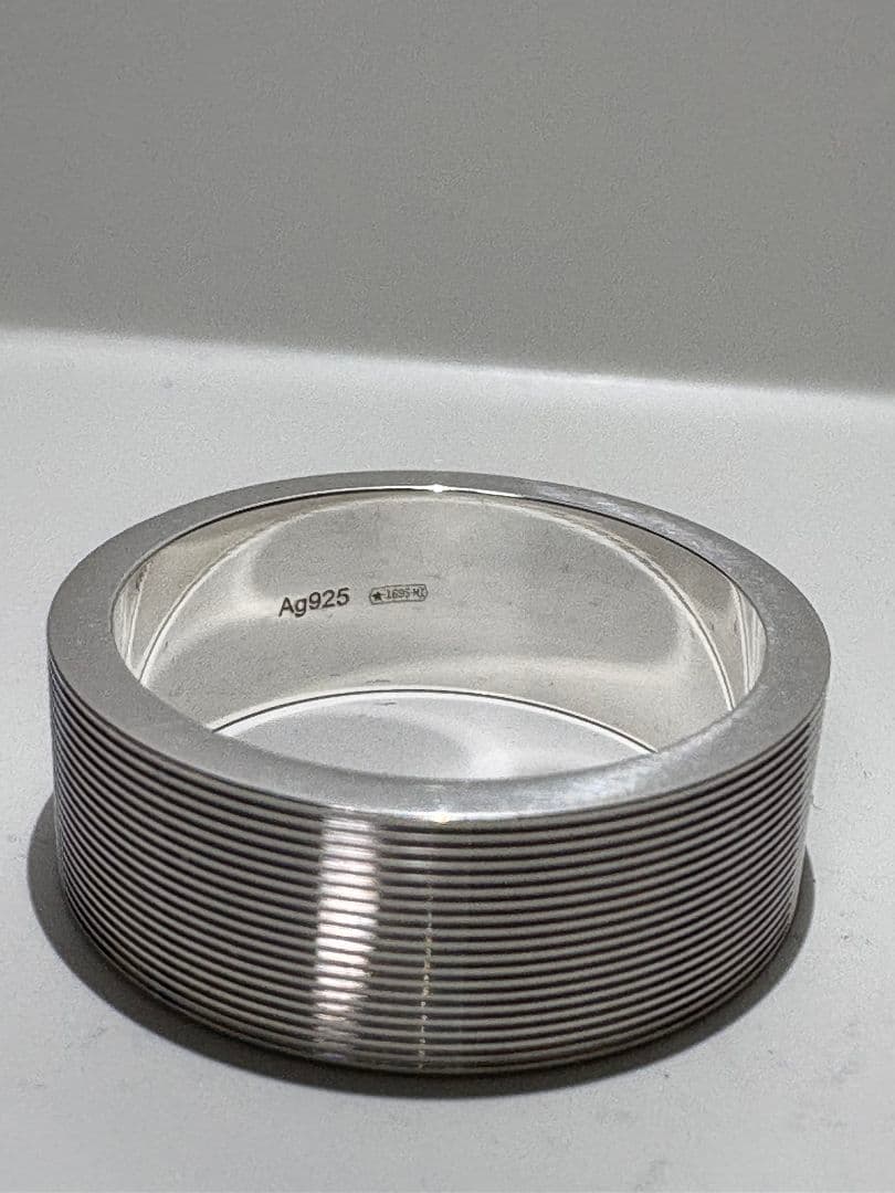 GUCCI ロゴシルバーリング 刻印サイズ:21号【箱/ポーチ付】