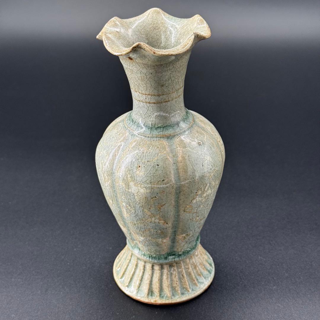 青磁象嵌　花入