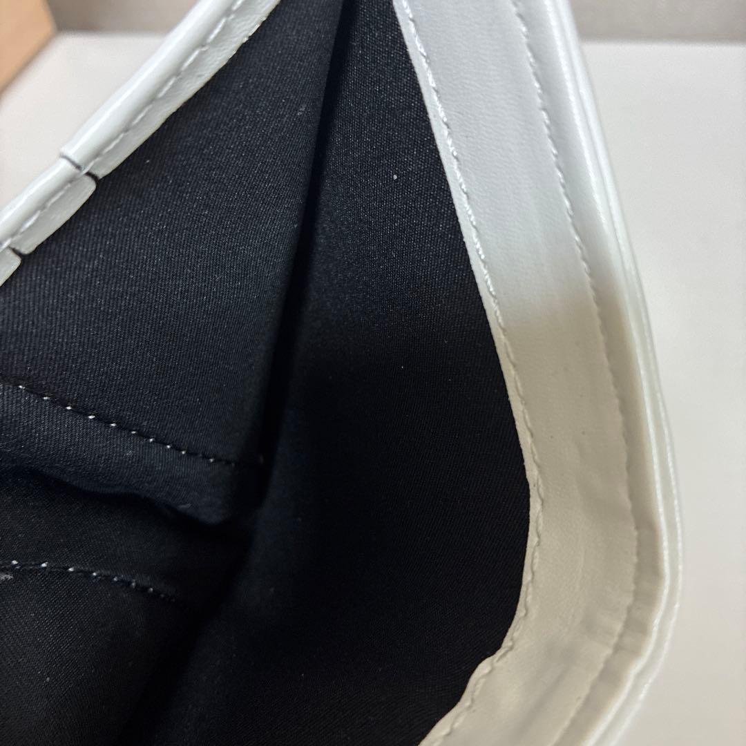 miu miu ホワイトレザー財布