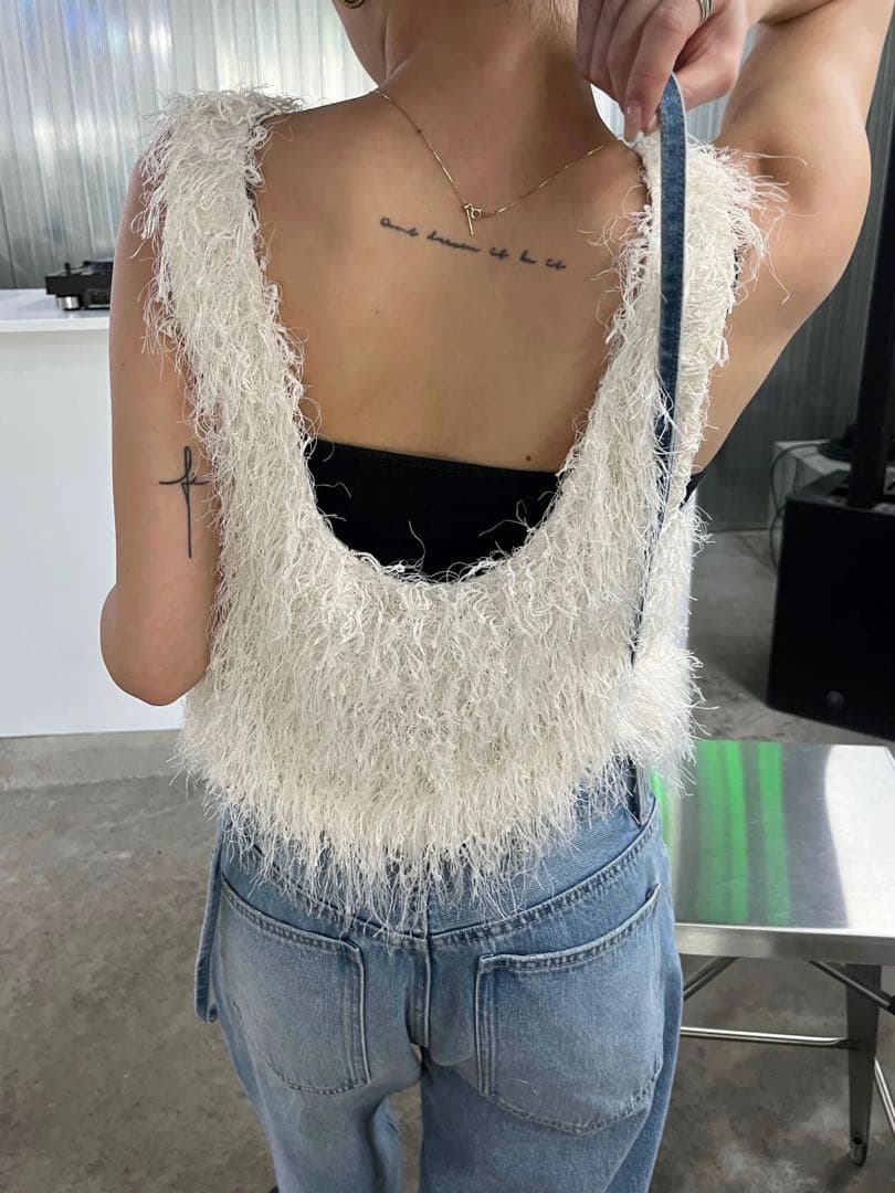 efu EATHER SLEEVELESS TOP ホワイトF