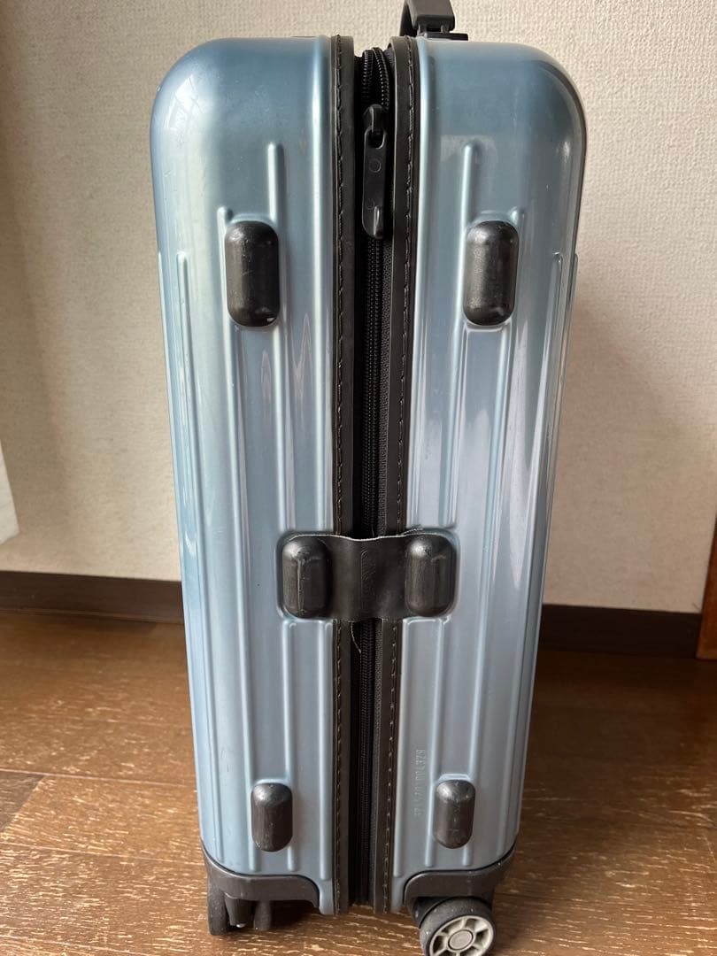 RIMOWA ライトブルー キャリーケース 機内持ち込みサイズ