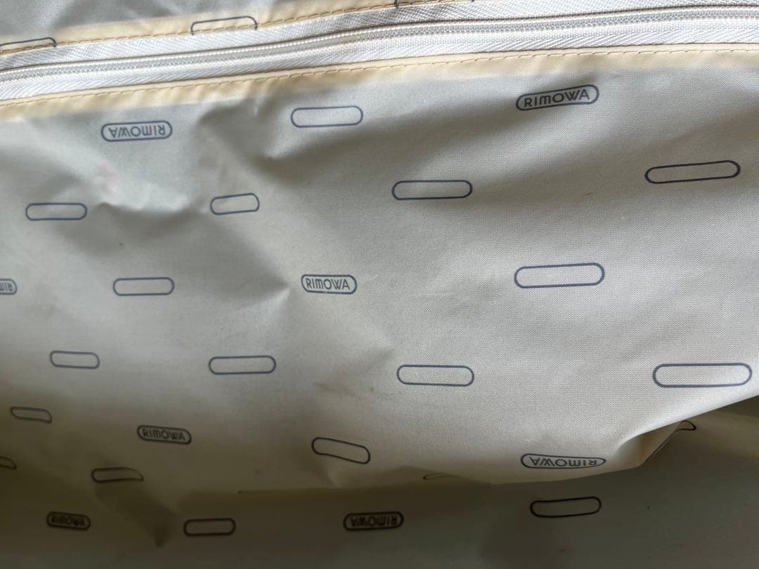RIMOWA ライトブルー キャリーケース 機内持ち込みサイズ