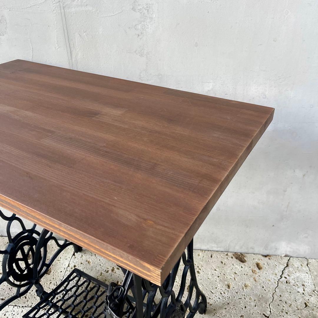 イギリス　アンティークミシン脚テーブル　FRIEND 足踏みミシン　網目