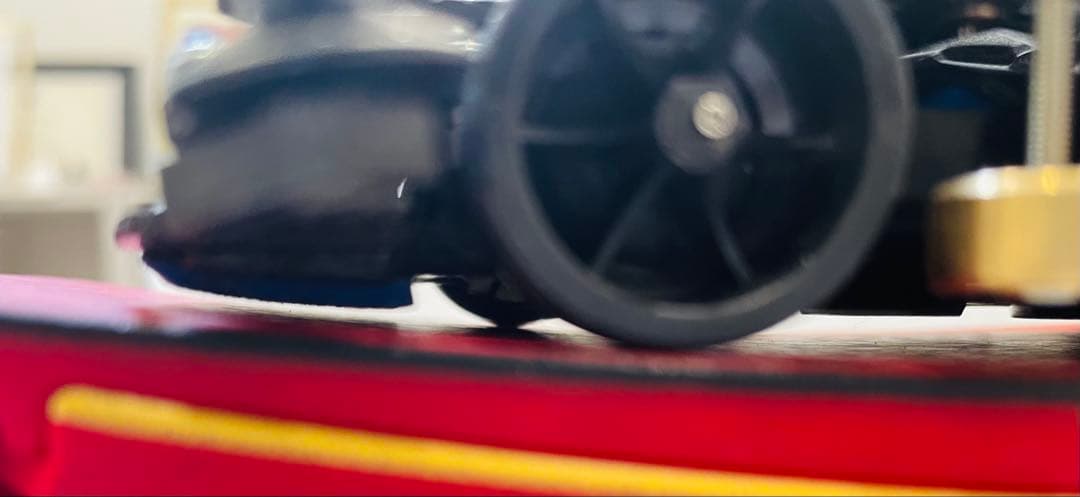 ミニ四駆　ＭＥシャーシ　幅狭２軸ATスラダン １軸アンカー