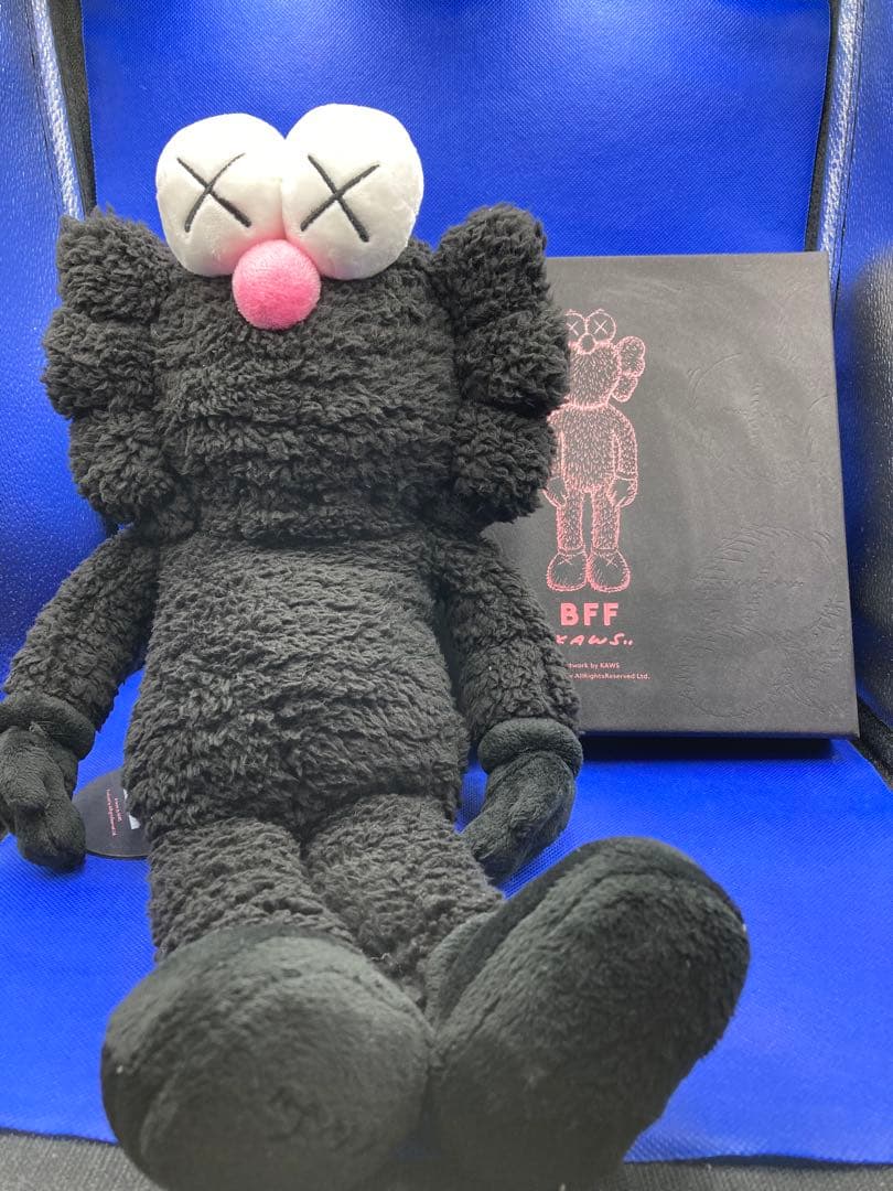 Y*I様 Kaws BFF Black Plush 世界3000体限定 ぬいぐる
