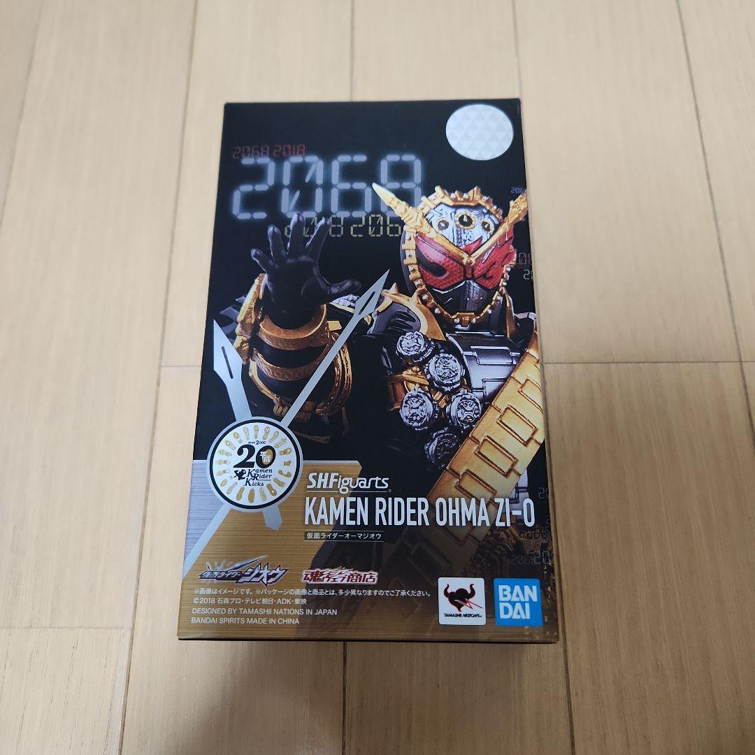 仮面ライダージオウ　オーマジオウ　フィギュア　SHFiguarts