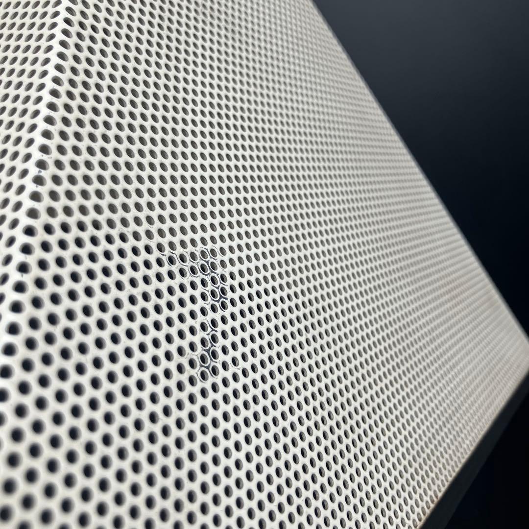 三原昌平　ヤマギワ　金属製 ピラミッド型 ペンダントライト【白色】