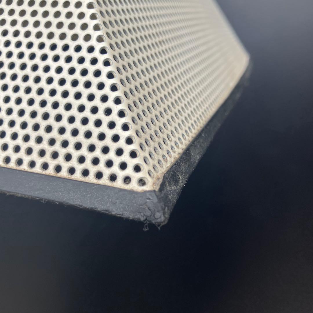 三原昌平　ヤマギワ　金属製 ピラミッド型 ペンダントライト【白色】